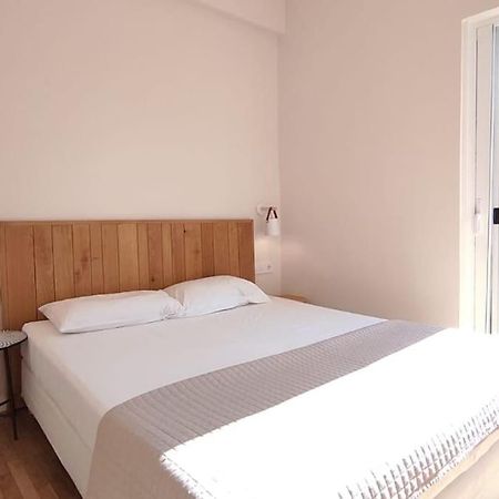 Harmony Suite In The Center Of 칼라마타 외부 사진