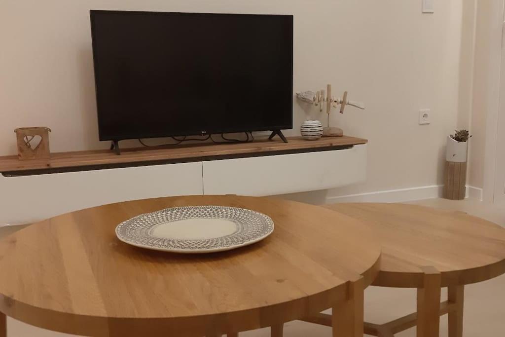 Harmony Suite In The Center Of 칼라마타 외부 사진