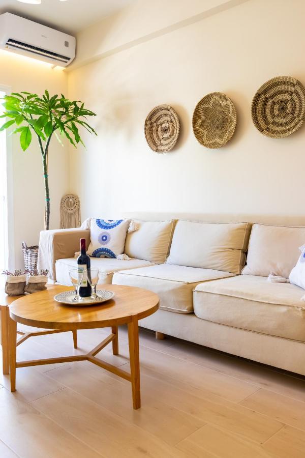 Harmony Suite In The Center Of 칼라마타 외부 사진